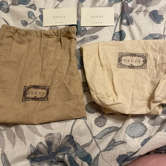 Gucci Brown Belt with Gold GG Buckle - Picture 2 of 3